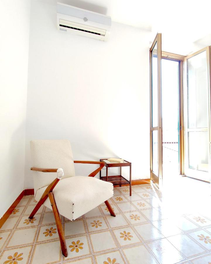 Eco House San Michele Hostel Borgo San Michele  Buitenkant foto